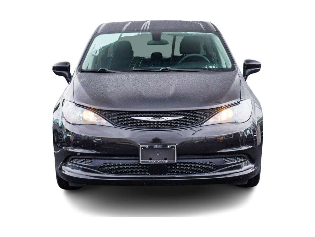 2022 Chrysler Voyager LX 5
