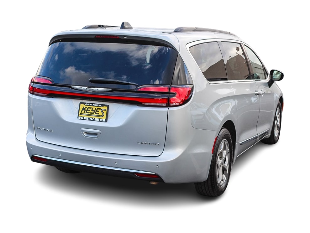 Thumbnail: 2023 Chrysler Pacifica - 19