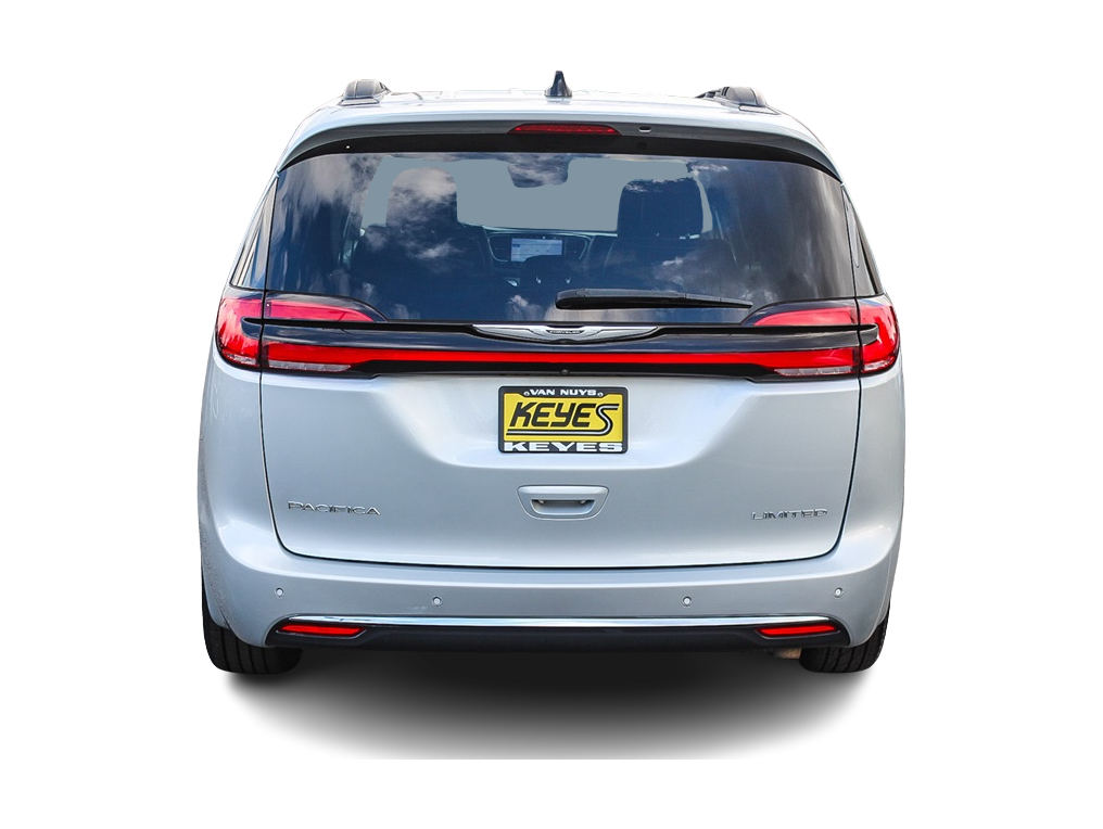 Thumbnail: 2023 Chrysler Pacifica - 4