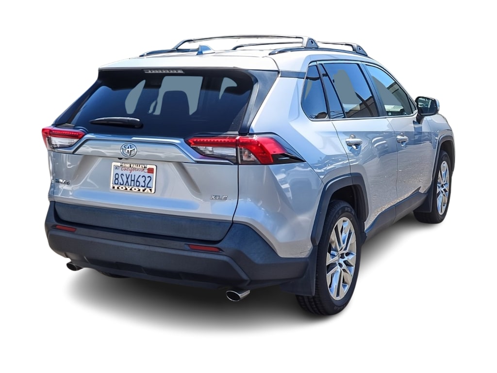 Thumbnail: 2020 Toyota RAV4 - 18