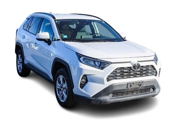 2020 Toyota RAV4 XLE 18