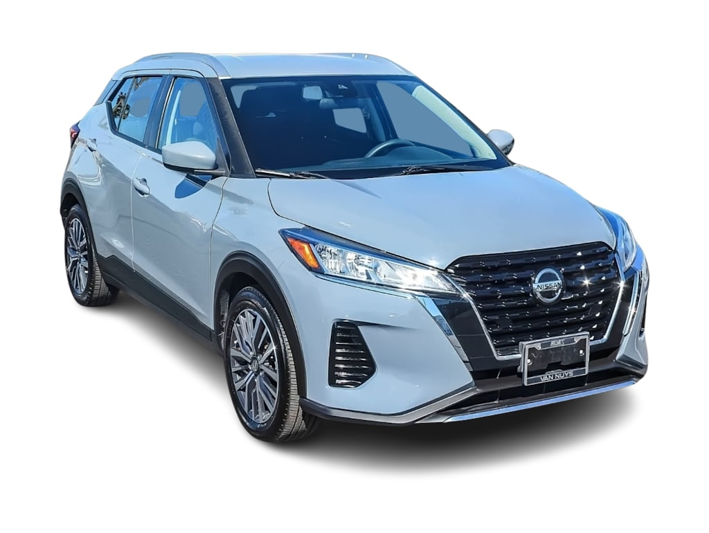 Thumbnail: 2021 Nissan Kicks - 18