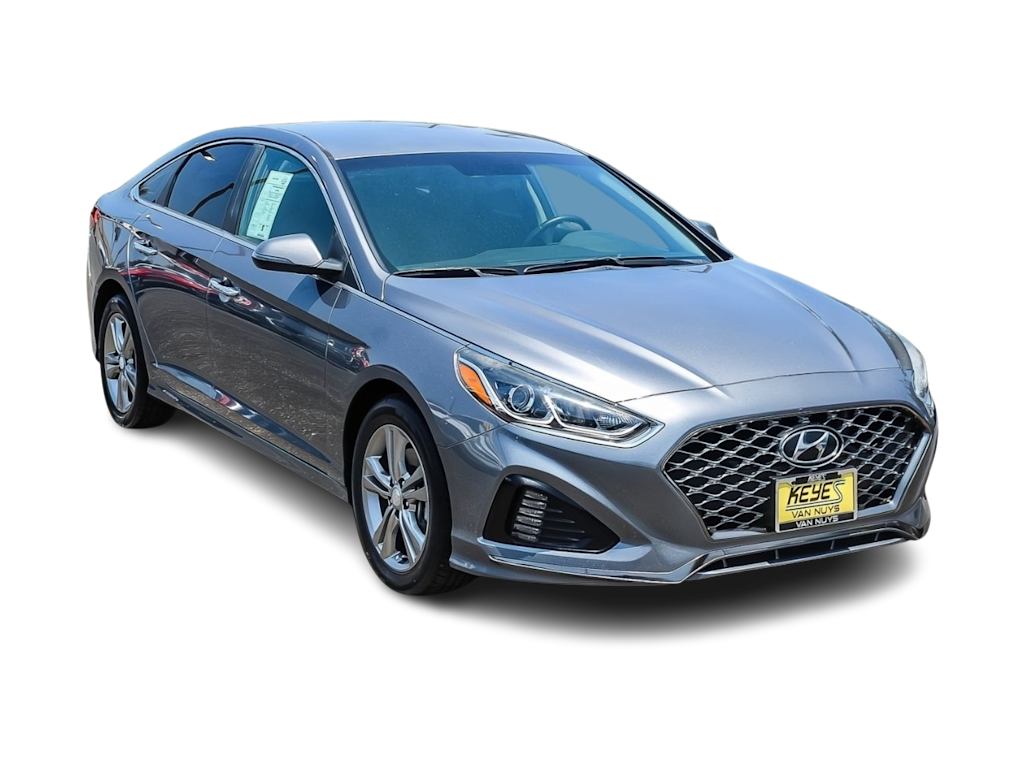Thumbnail: 2019 Hyundai Sonata - 18