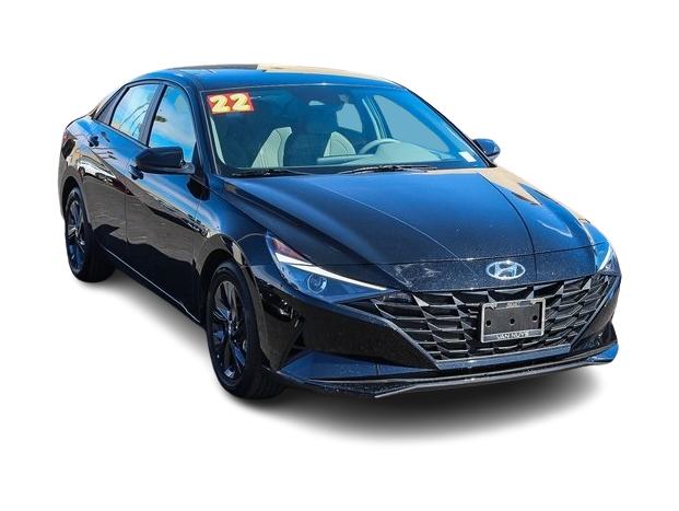 2022 Hyundai Elantra SEL 18