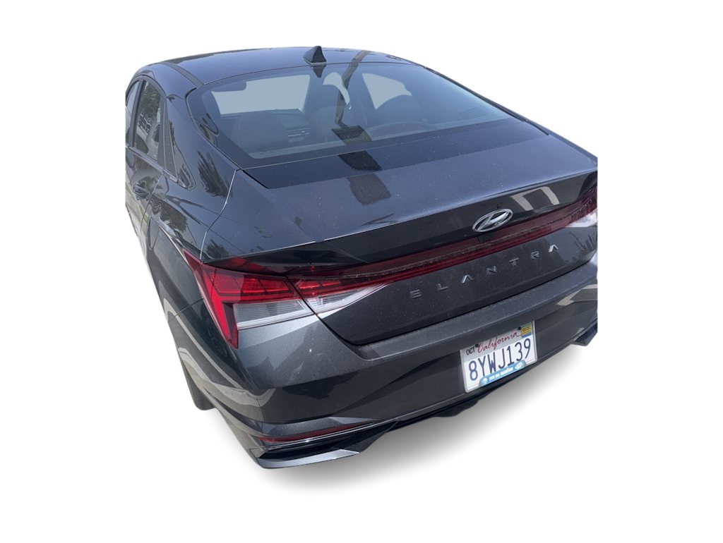 2022 Hyundai Elantra SEL 16