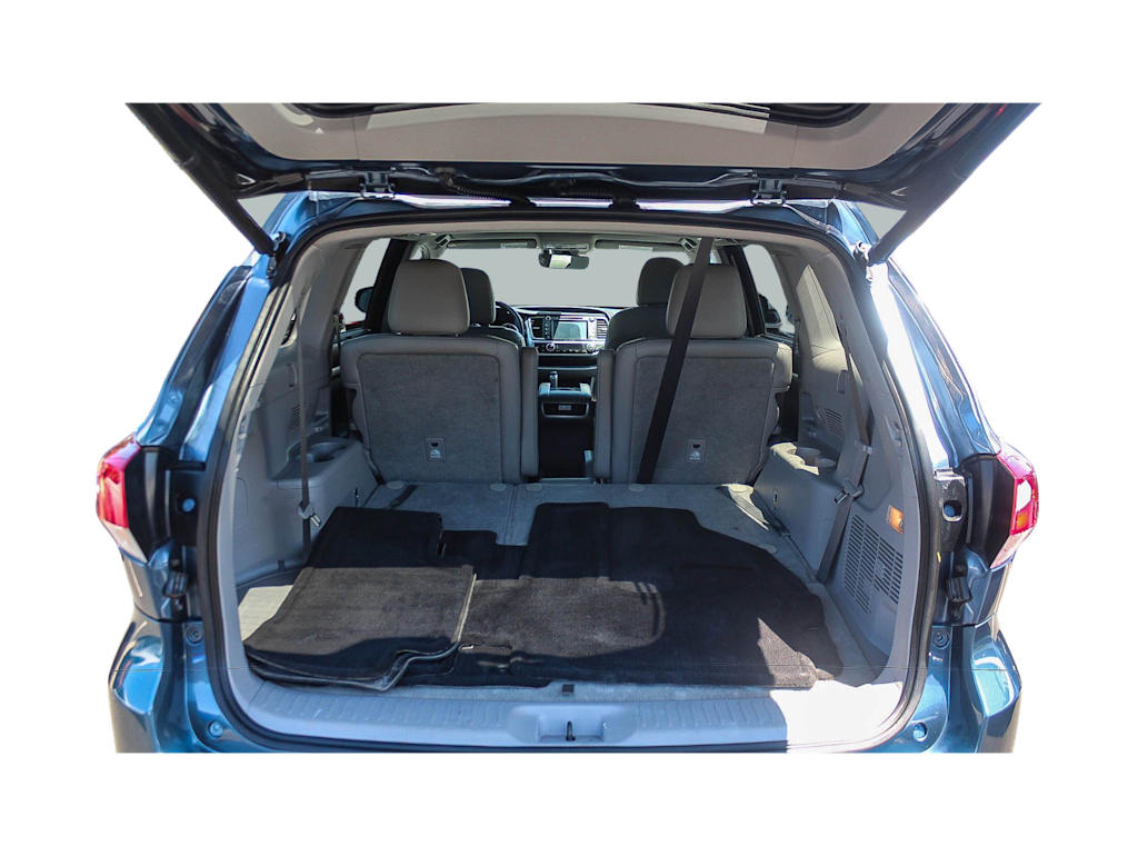 Thumbnail: 2017 Toyota Highlander - 18