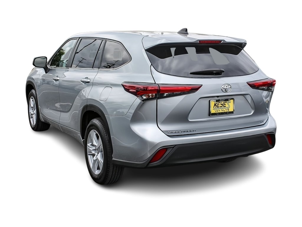 Thumbnail: 2025 Toyota Highlander - 3