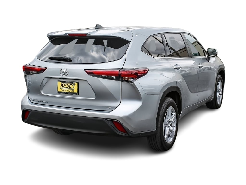 Thumbnail: 2025 Toyota Highlander - 21