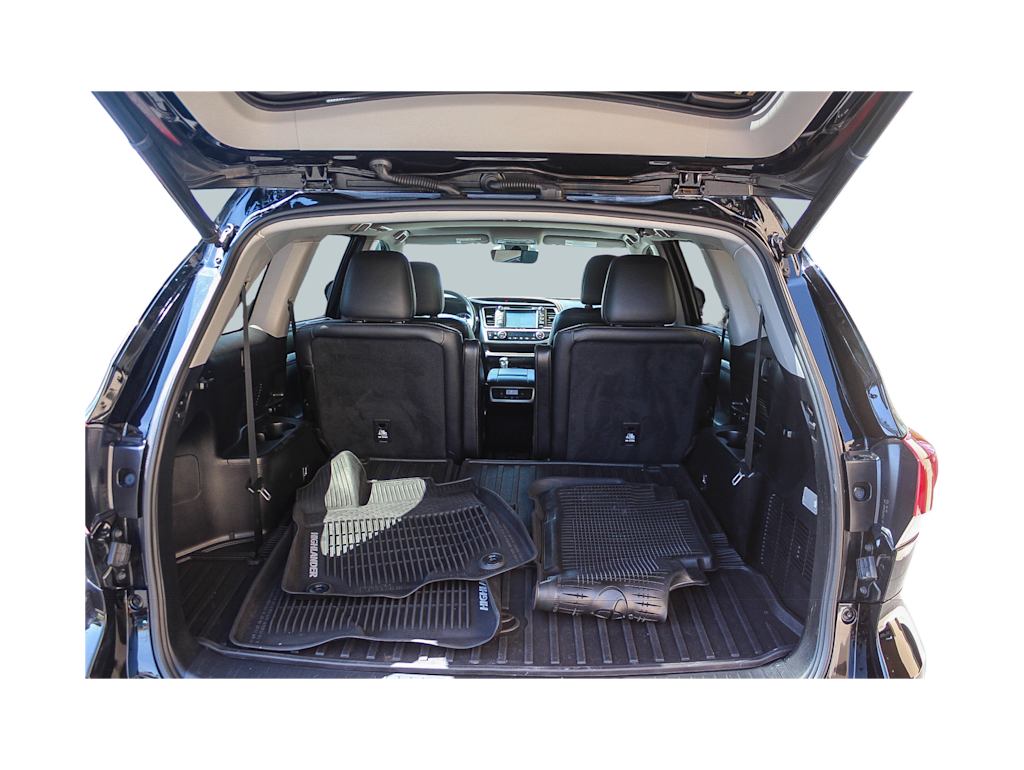 Thumbnail: 2019 Toyota Highlander - 17