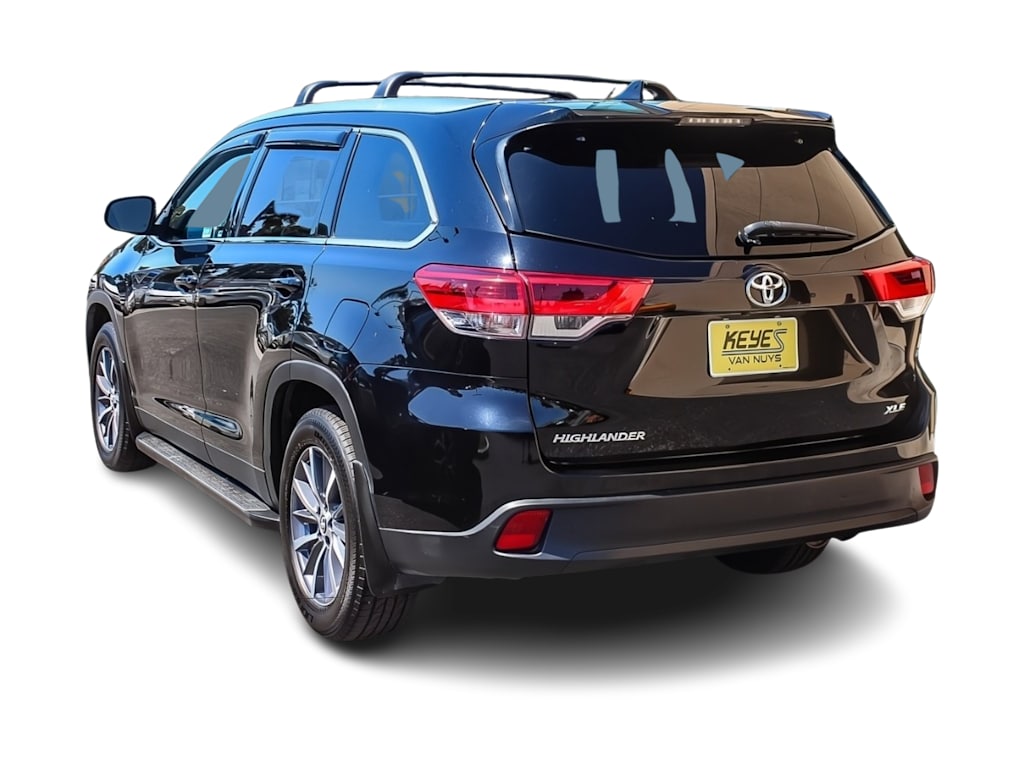 Thumbnail: 2019 Toyota Highlander - 3