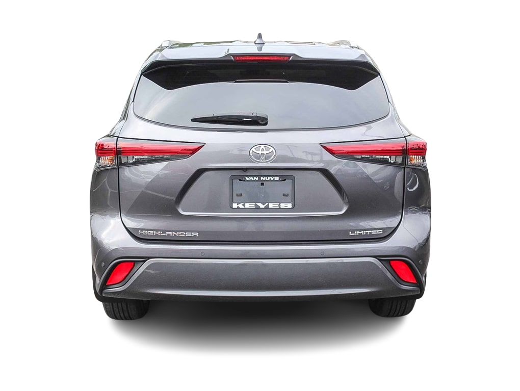 Thumbnail: 2022 Toyota Highlander - 4