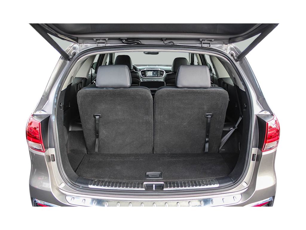 Thumbnail: 2019 Kia Sorento - 16