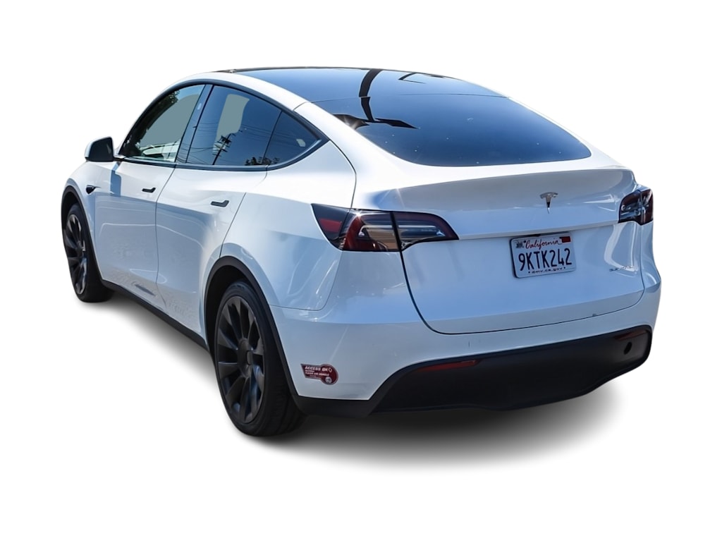 Thumbnail: 2024 Tesla Model Y - 3
