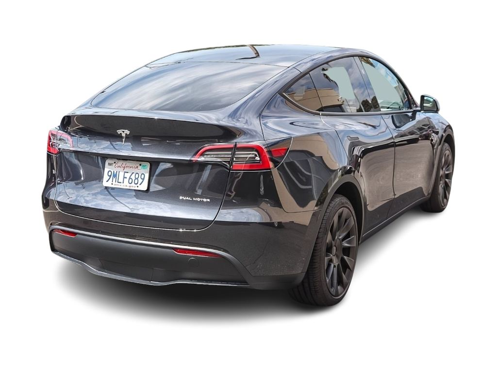 Thumbnail: 2024 Tesla Model Y - 18
