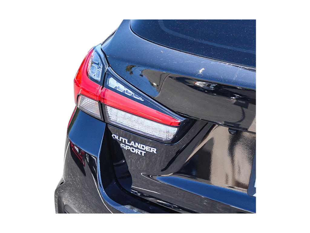 Thumbnail: 2021 Mitsubishi Outlander Sport - 19