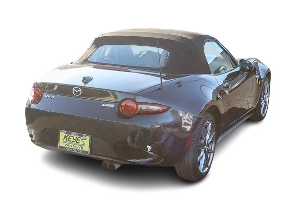 2017 Mazda MX-5 Miata Grand Touring 17