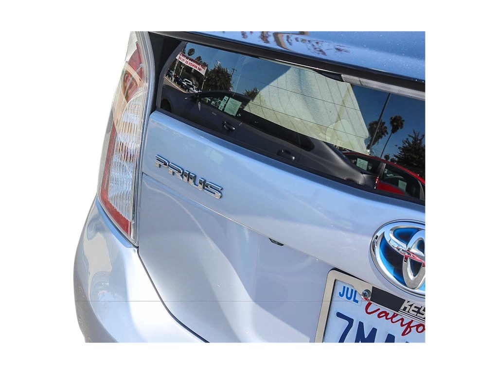 Thumbnail: 2015 Toyota Prius - 15
