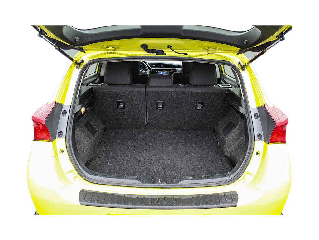 Thumbnail: 2018 Toyota Corolla iM - 15