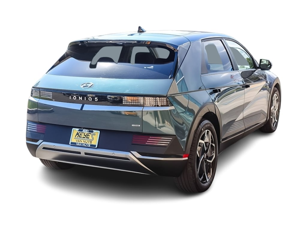 Thumbnail: 2023 Hyundai Ioniq 5 - 17
