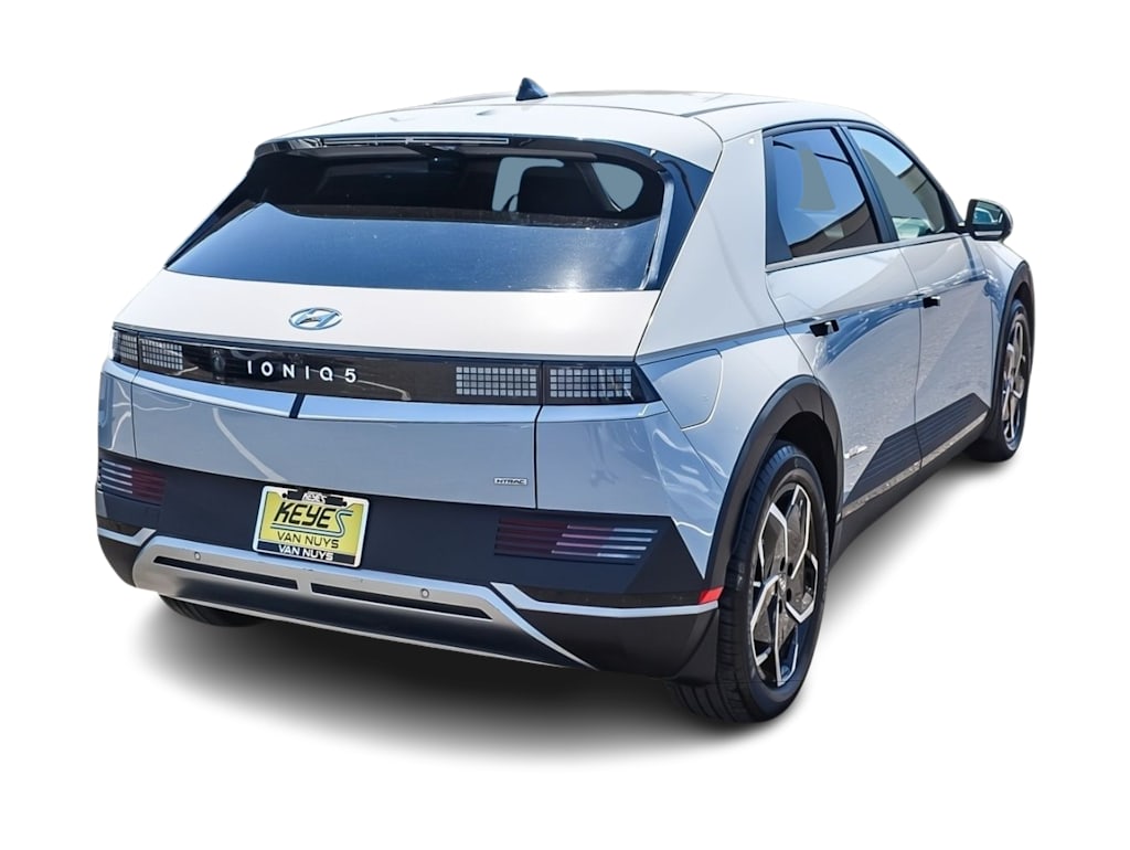 Thumbnail: 2023 Hyundai Ioniq 5 - 17