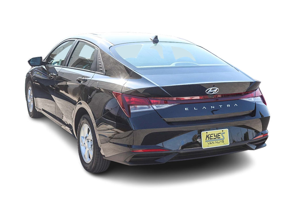Thumbnail: 2023 Hyundai Elantra - 3