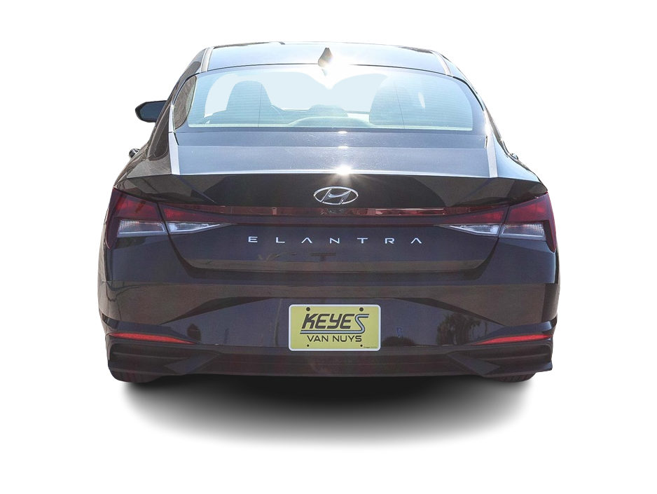 Thumbnail: 2023 Hyundai Elantra - 4