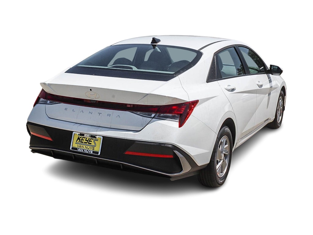 Thumbnail: 2026 Hyundai Elantra - 17