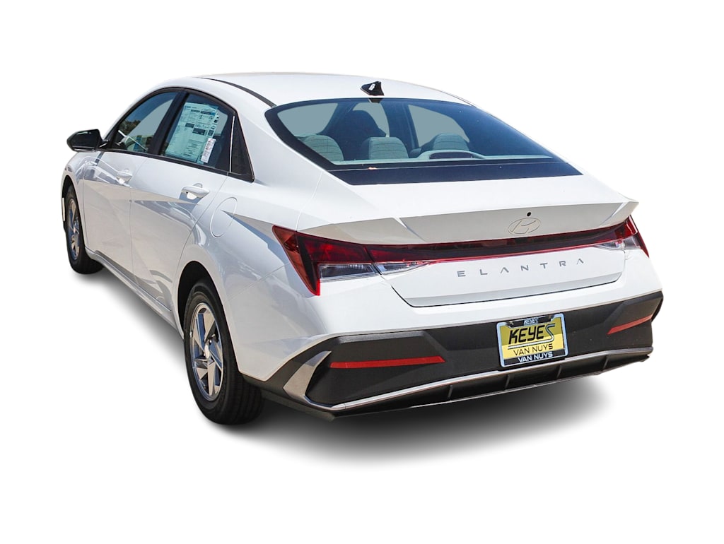 Thumbnail: 2026 Hyundai Elantra - 3