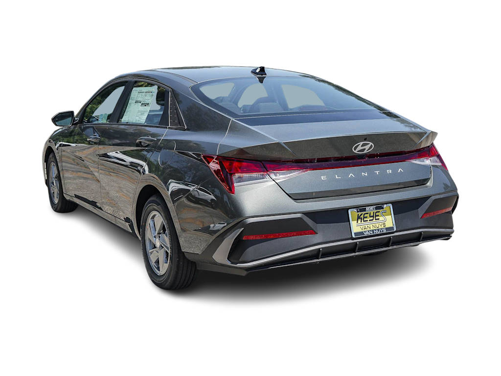 Thumbnail: 2026 Hyundai Elantra - 3