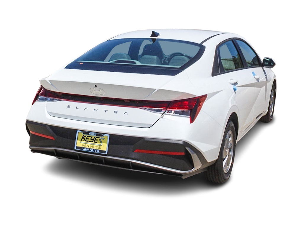 Thumbnail: 2026 Hyundai Elantra - 18