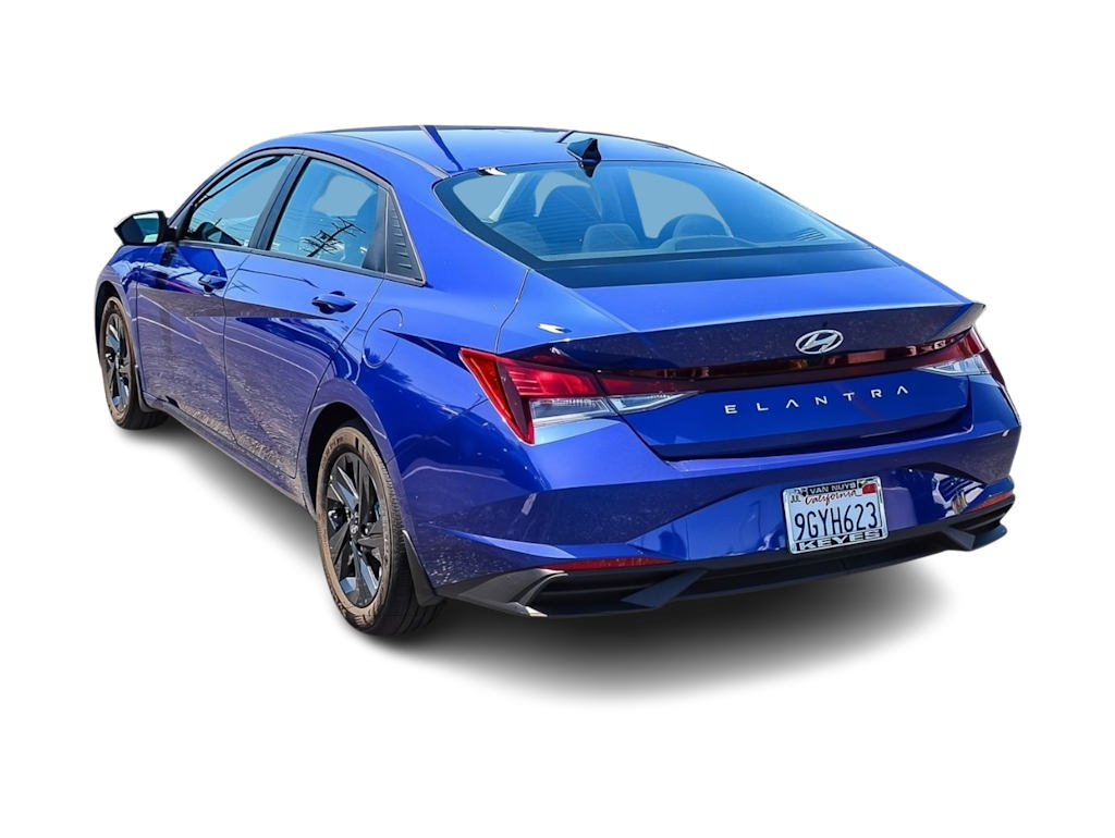 Thumbnail: 2023 Hyundai Elantra - 3
