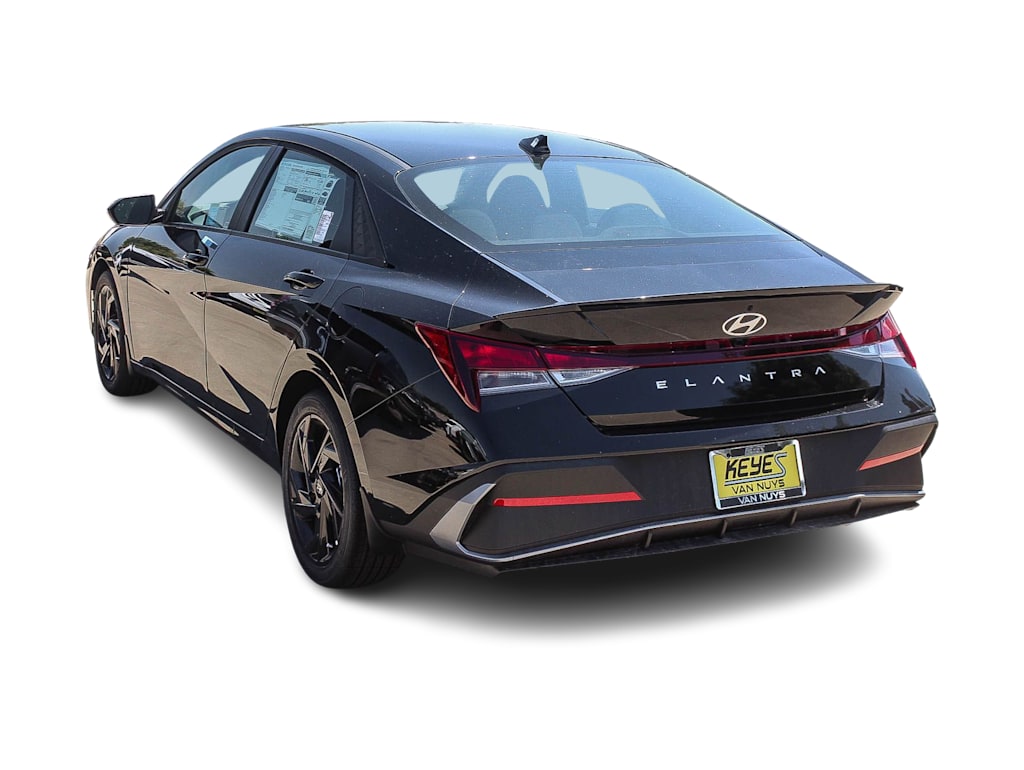 Thumbnail: 2026 Hyundai Elantra - 3