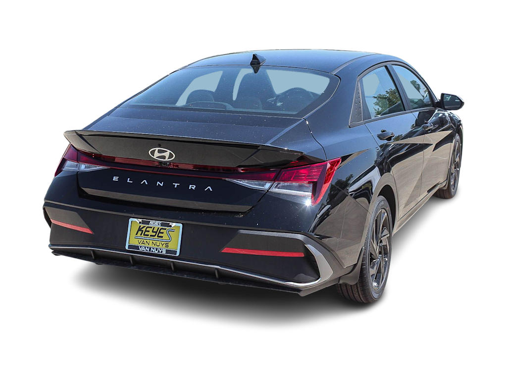Thumbnail: 2026 Hyundai Elantra - 18