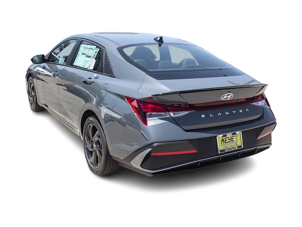 Thumbnail: 2026 Hyundai Elantra - 3
