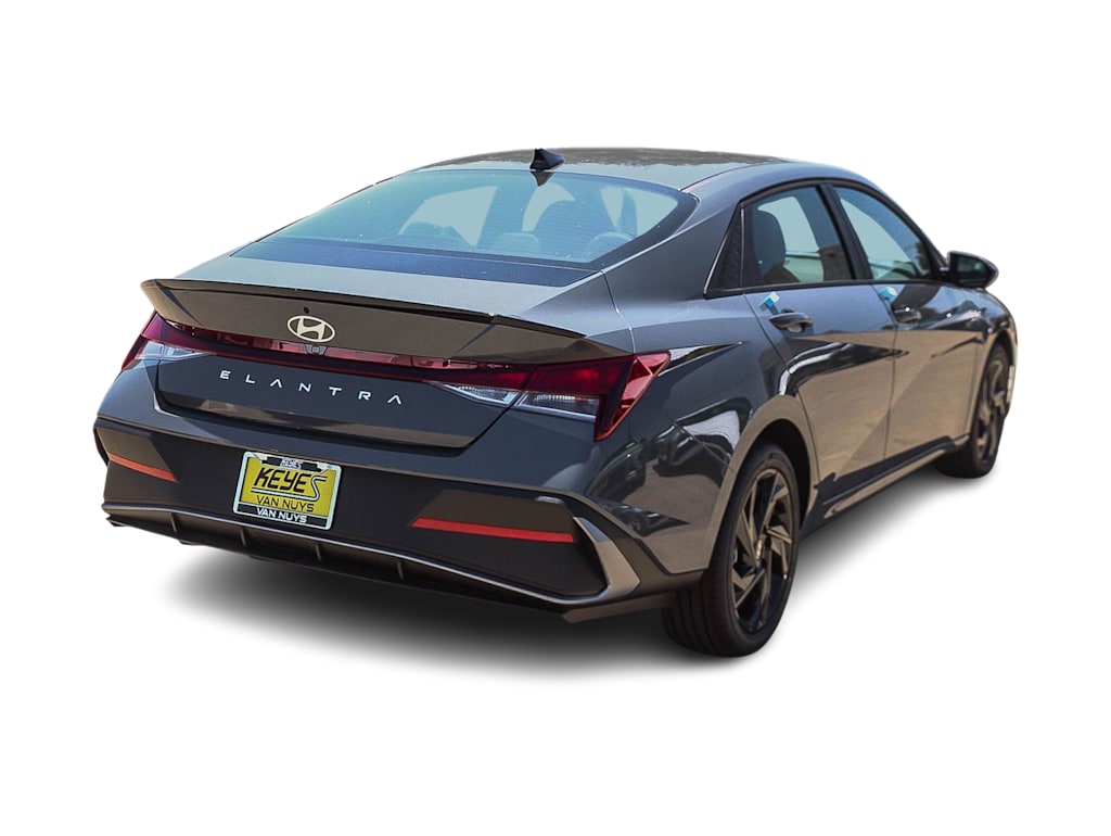 Thumbnail: 2026 Hyundai Elantra - 16