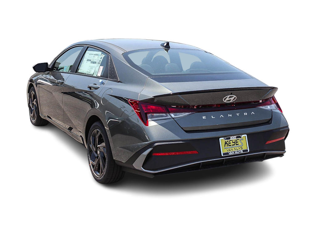 Thumbnail: 2026 Hyundai Elantra - 3