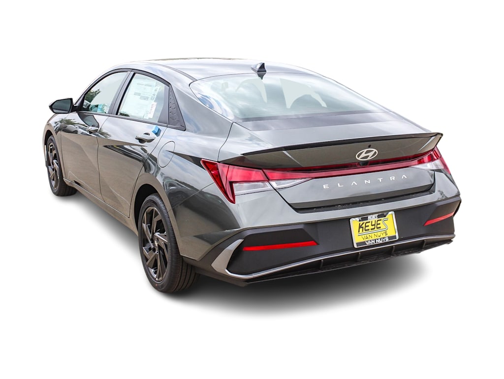 Thumbnail: 2026 Hyundai Elantra - 3