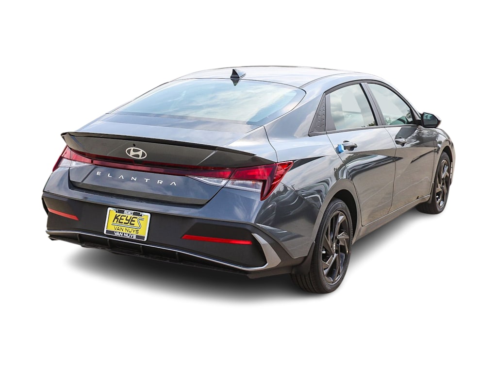 Thumbnail: 2026 Hyundai Elantra - 17