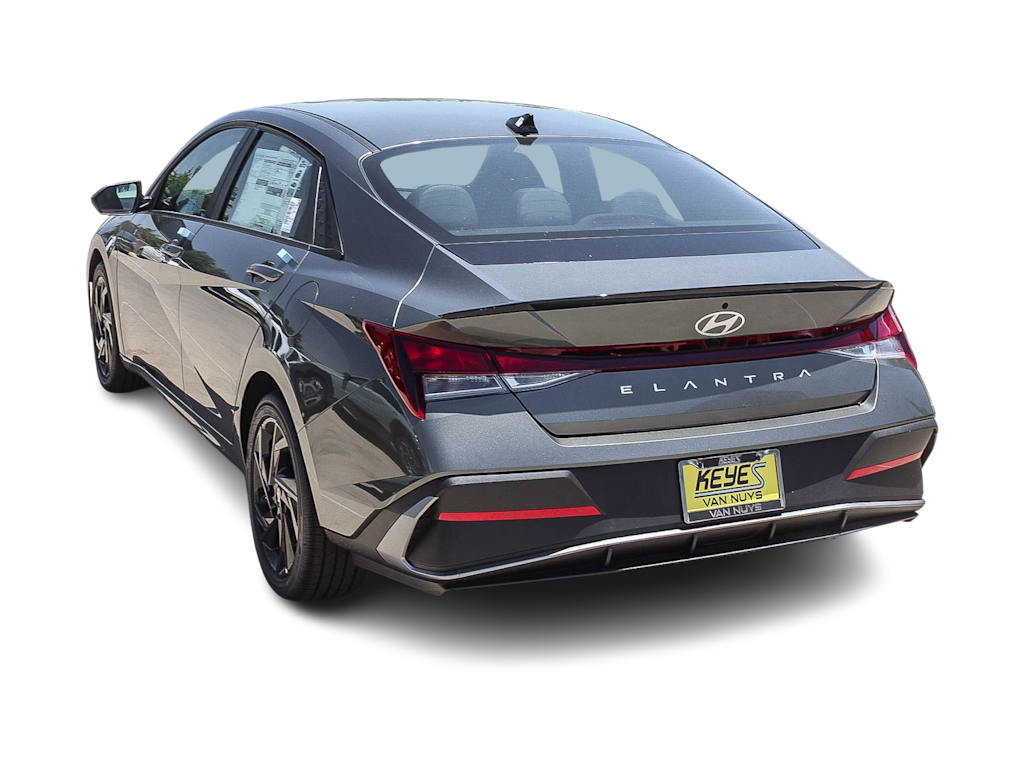 Thumbnail: 2026 Hyundai Elantra - 3
