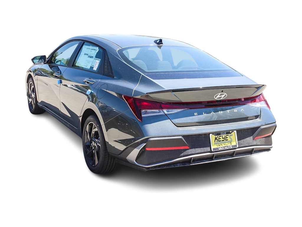 Thumbnail: 2026 Hyundai Elantra - 3