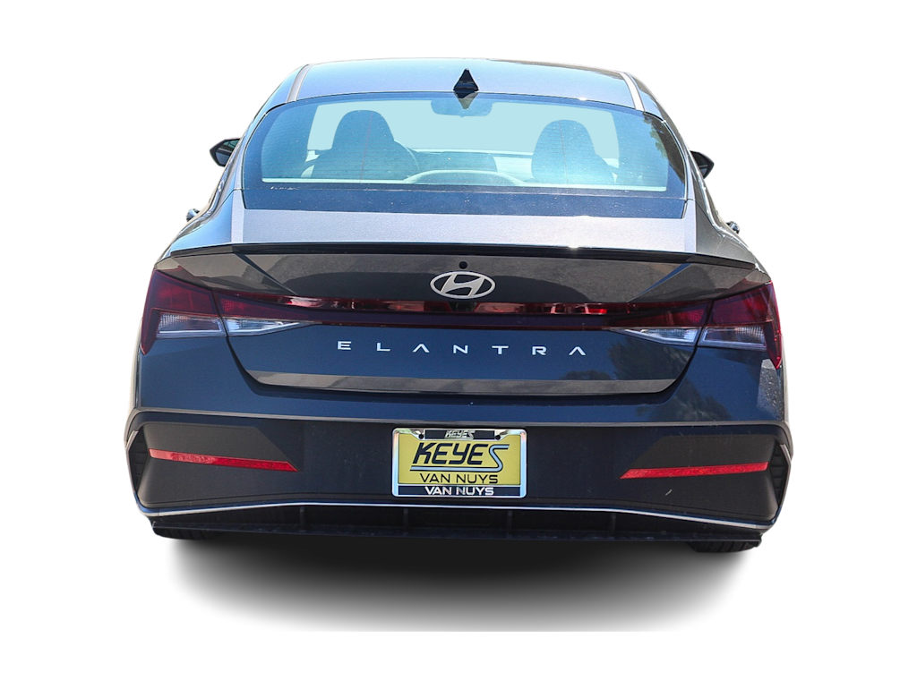 Thumbnail: 2026 Hyundai Elantra - 4