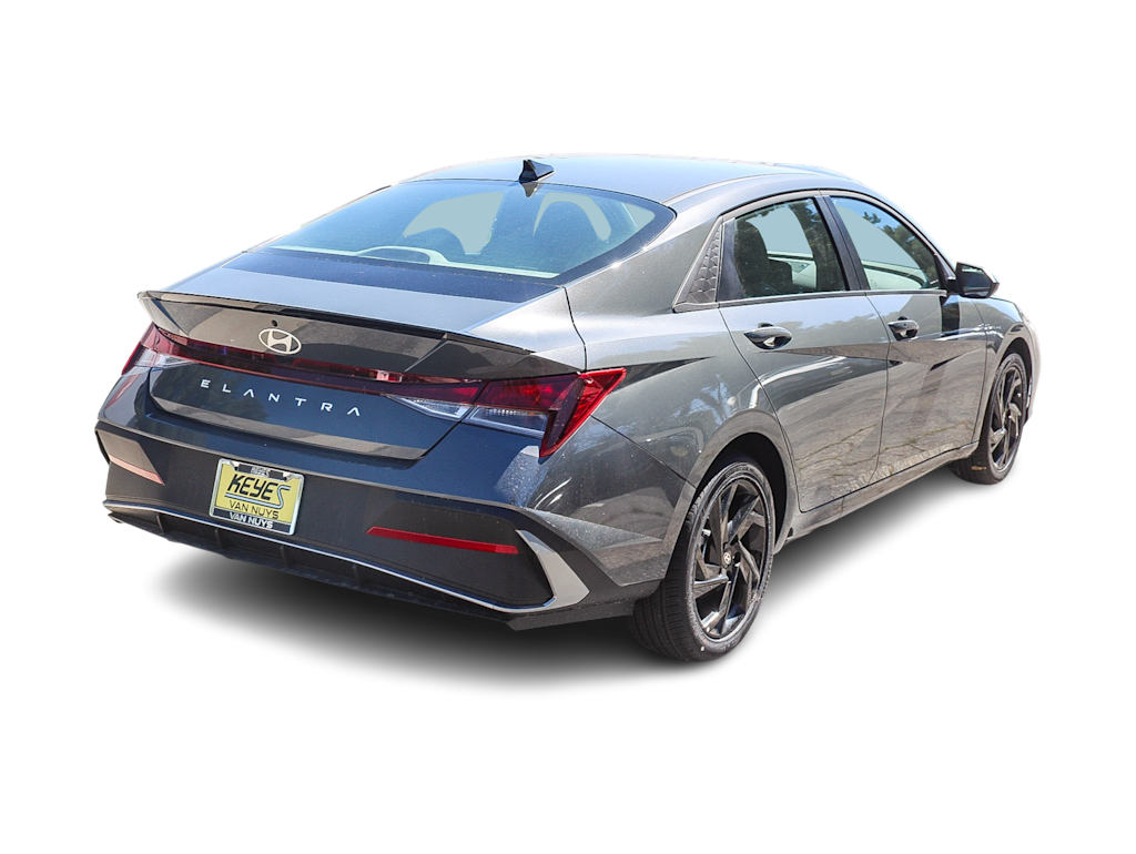 Thumbnail: 2026 Hyundai Elantra - 17