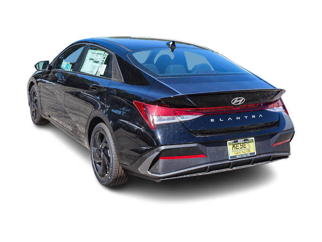 Thumbnail: 2026 Hyundai Elantra - 3