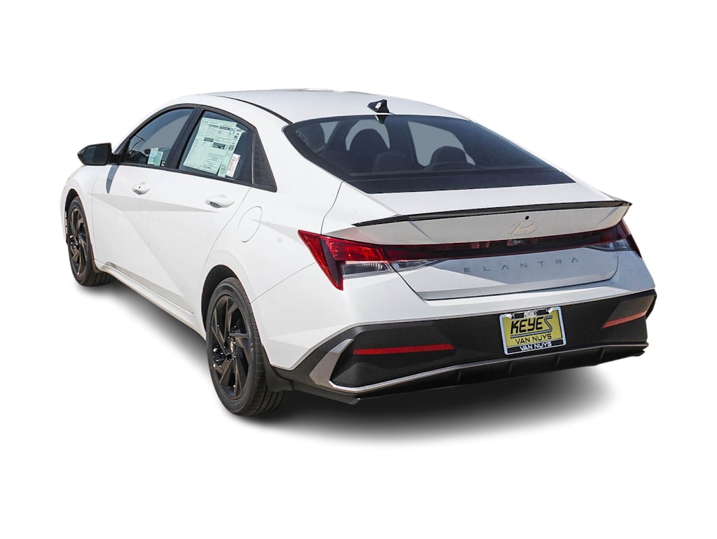 Thumbnail: 2026 Hyundai Elantra - 3