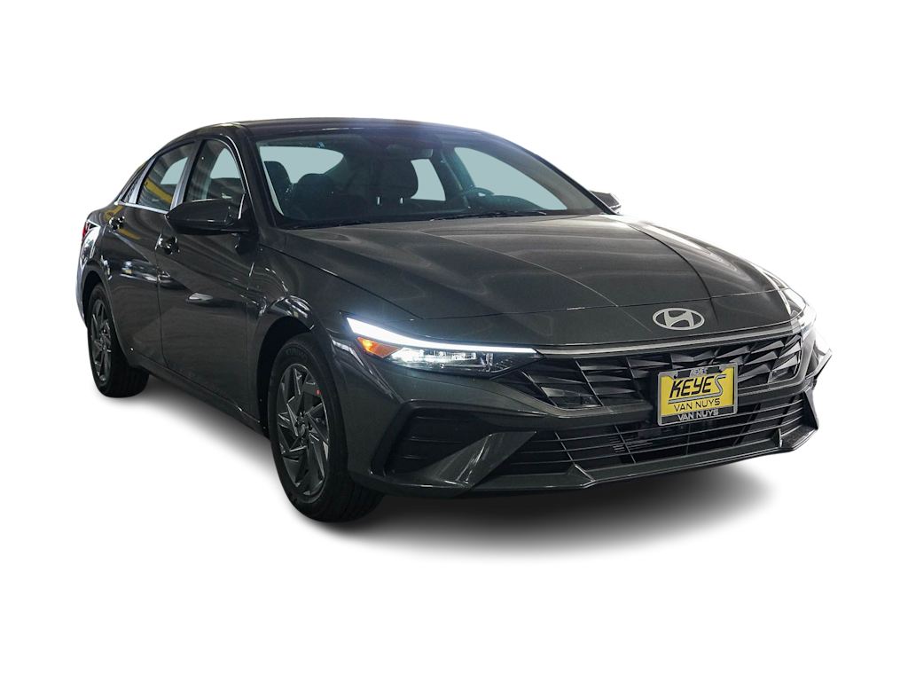 Thumbnail: 2026 Hyundai Elantra - 16