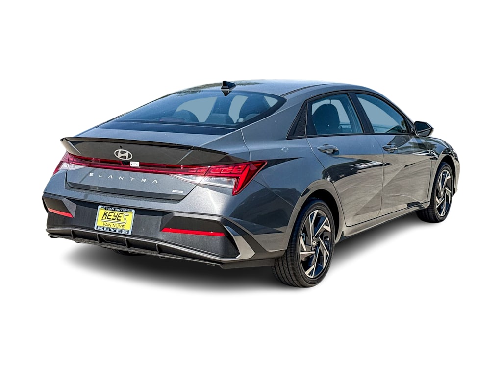 Thumbnail: 2025 Hyundai Elantra - 19