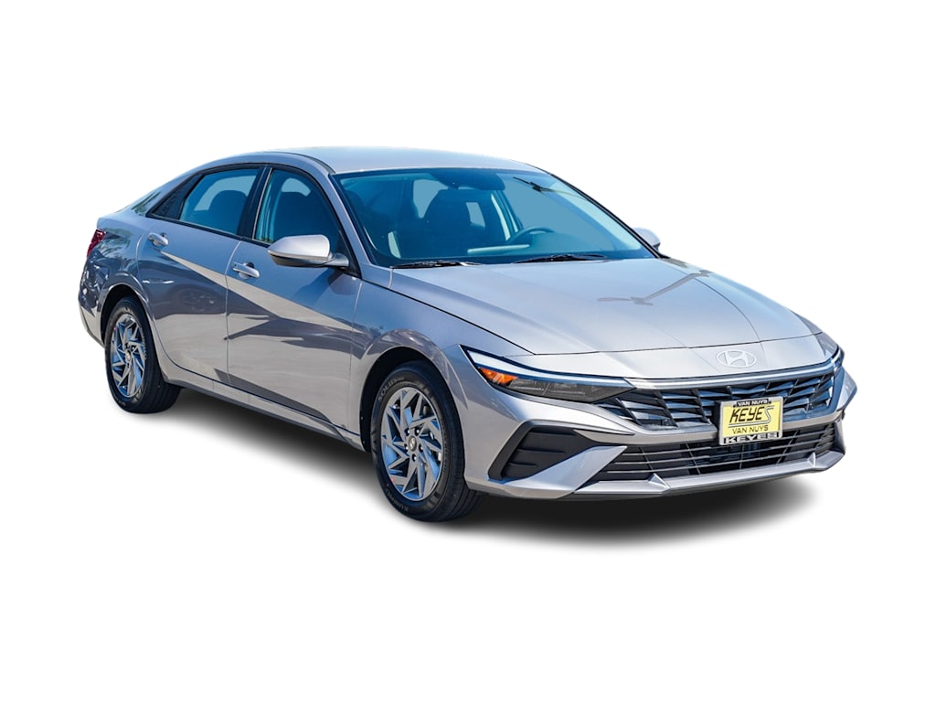 Thumbnail: 2025 Hyundai Elantra - 16