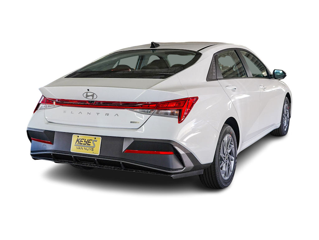 Thumbnail: 2026 Hyundai Elantra - 19