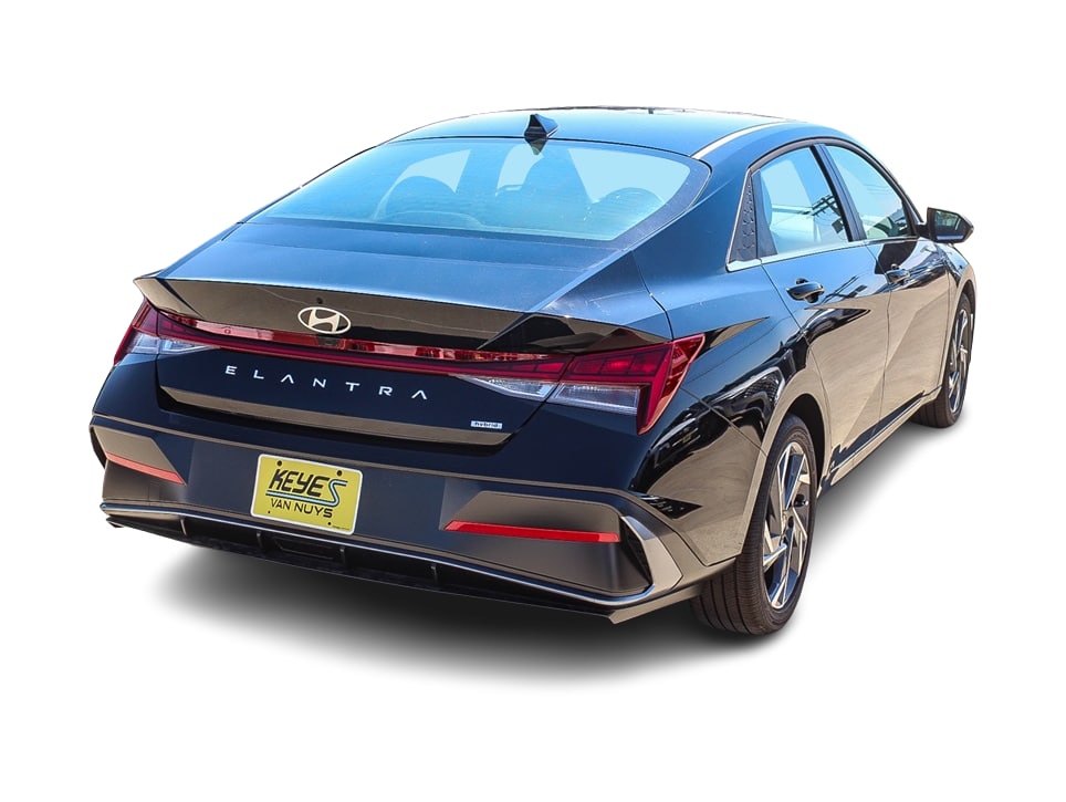 Thumbnail: 2025 Hyundai Elantra - 17