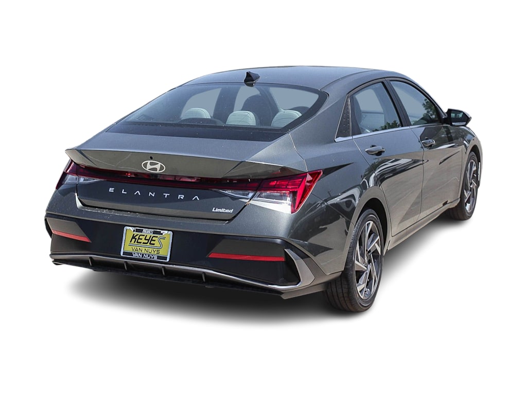 Thumbnail: 2026 Hyundai Elantra - 18